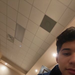 Meet your Posher, Aaron